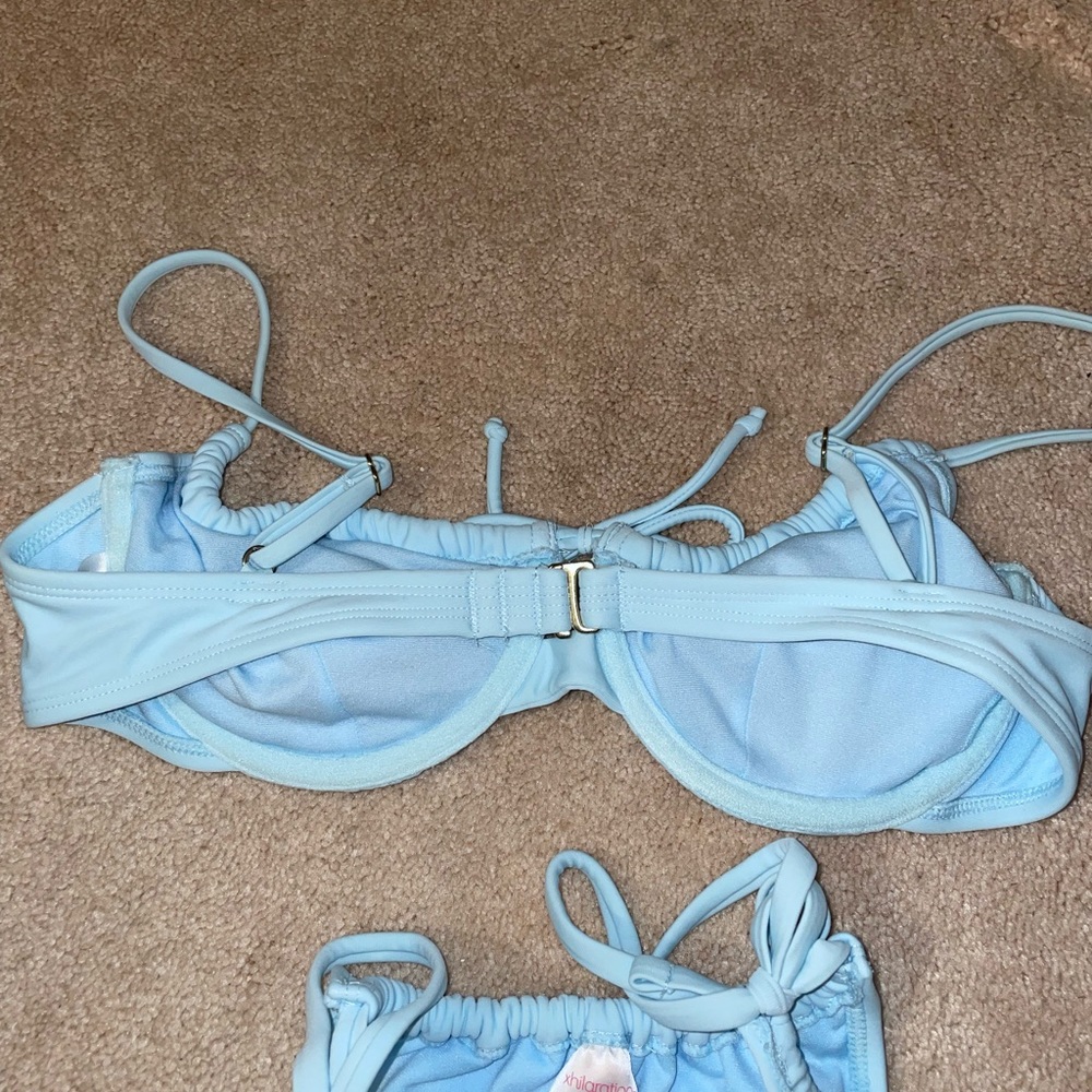 blue bikini - Picture 3 of 5
